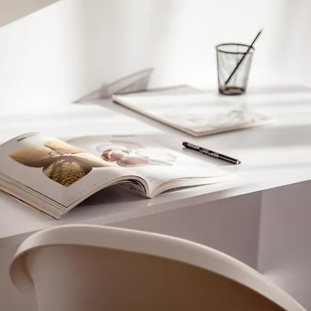 White сozy A Next To The Gondola アパート *