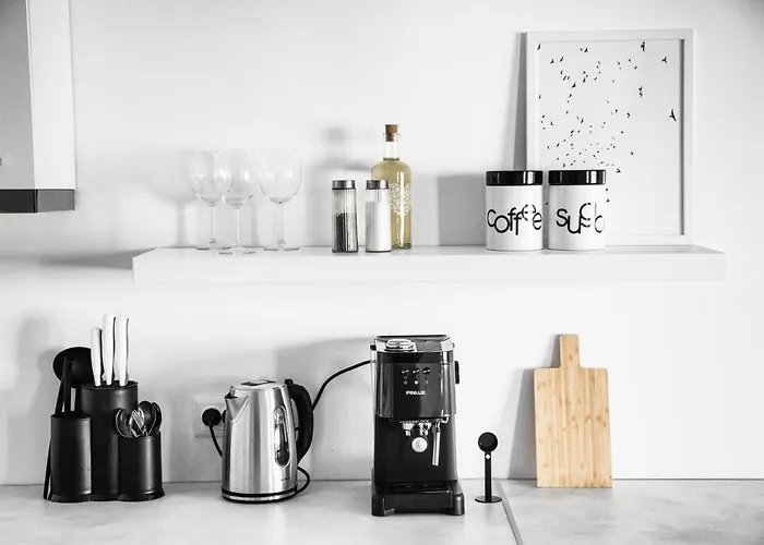 White сozy A Next To The Gondola 班斯科